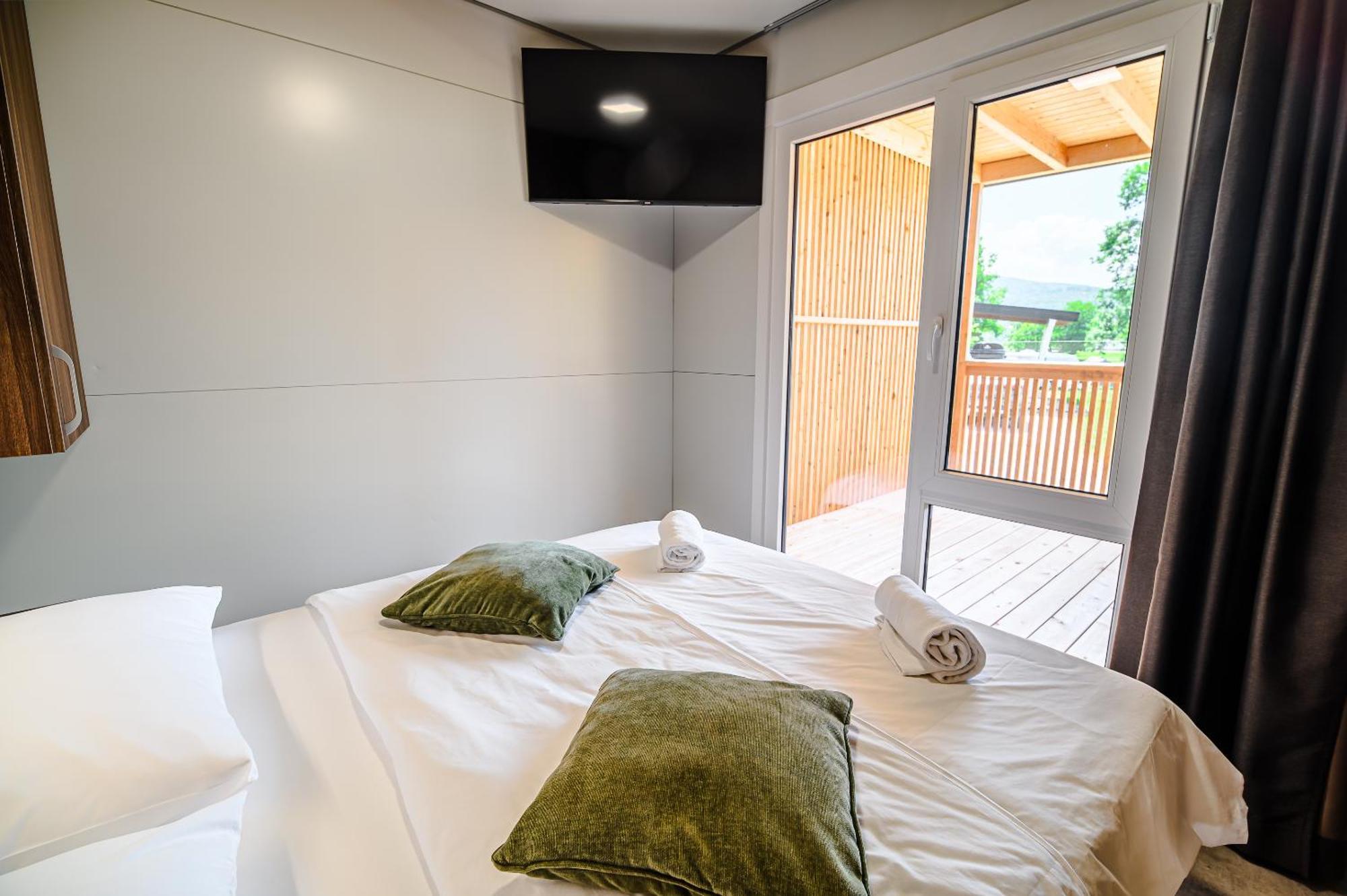 Premium Mobile Homes With Thermal Riviera Tickets Catez ob Savi Exterior foto